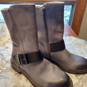 Vintage Foundry boots